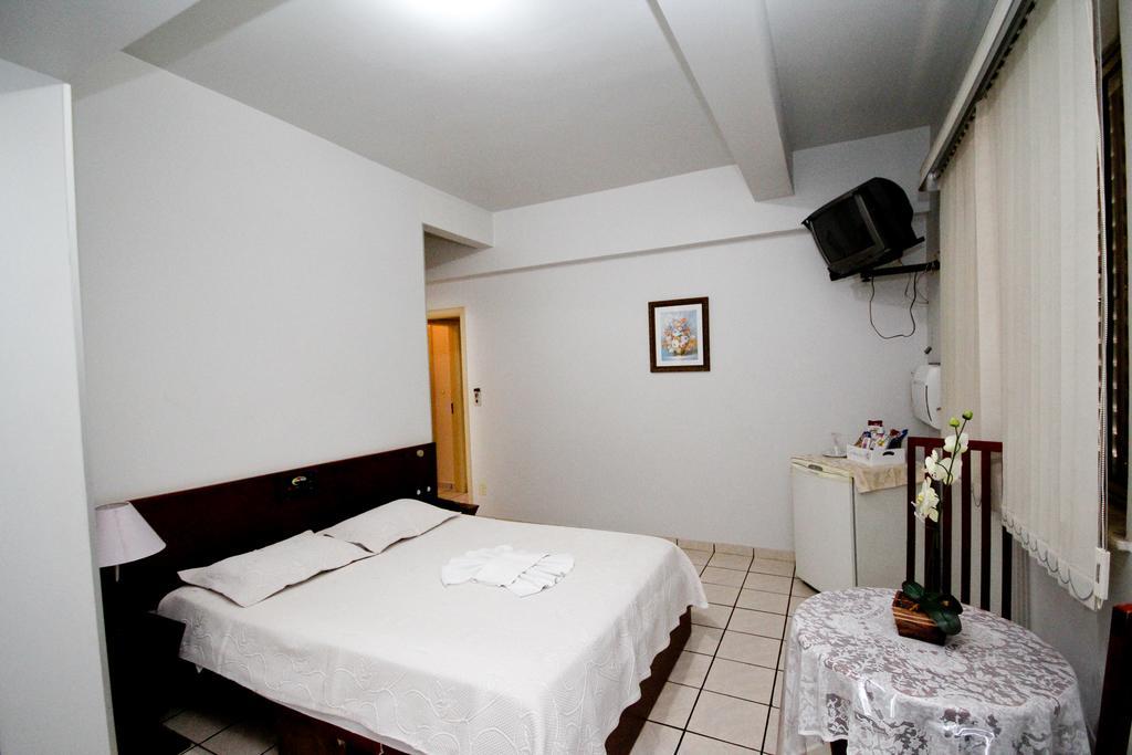 Alpha Ville Hotel アシス 部屋 写真